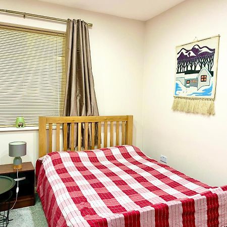 דרטפורד Ar-Rahman, 1 Bed Room And 1 Living Room Apartment מראה חיצוני תמונה