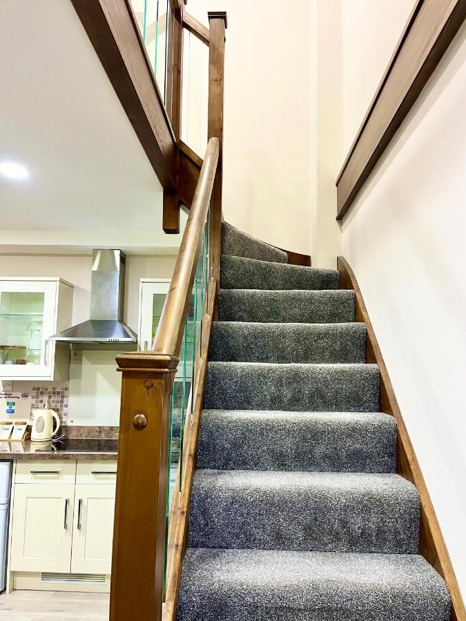 דרטפורד Ar-Rahman, 1 Bed Room And 1 Living Room Apartment מראה חיצוני תמונה