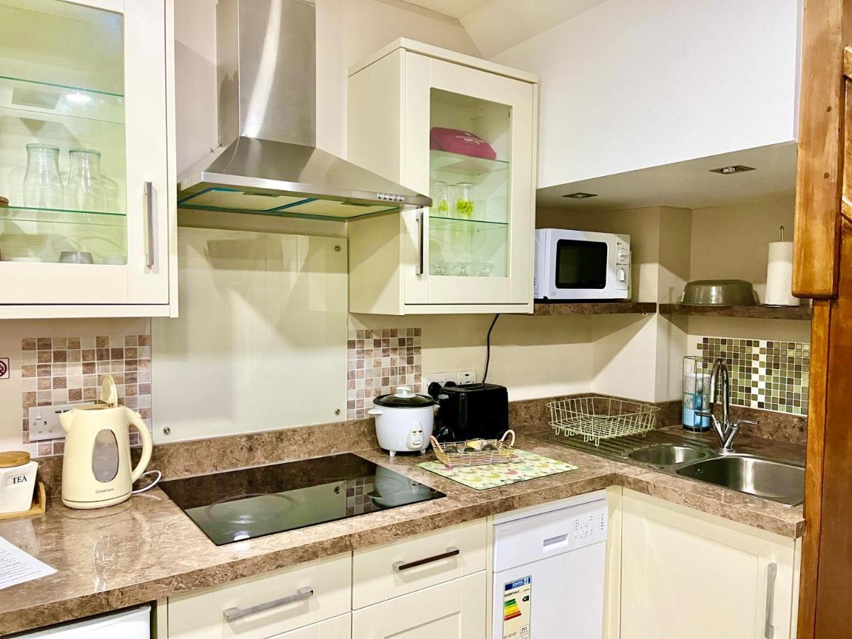 דרטפורד Ar-Rahman, 1 Bed Room And 1 Living Room Apartment מראה חיצוני תמונה